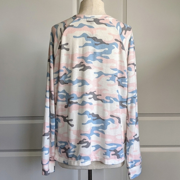 PJ Salvage Pullover Camouflage Print Long Sleeve Brushed Knit Blue Pink L NWT - Picture 6 of 13